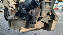 Laden Sie das Bild in den Galerie-Viewer, Motor Renault Clio III K9K766 1.5 DCI 85PS 2004 Diesel Engine Unkomplett