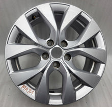 Laden Sie das Bild in den Galerie-Viewer, 1x Alufelge 17 Zoll 7.0" 5x114.3 35ET 403002066R Renault Arkana Rim Wheel FEL2281225562sz
