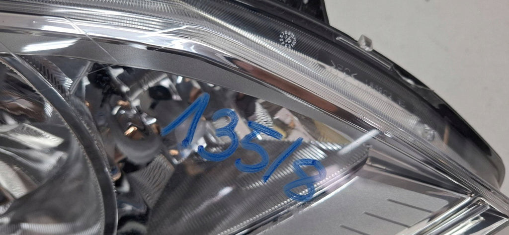 Frontscheinwerfer Mercedes-Benz Vito W639 A6398201961 Rechts Headlight