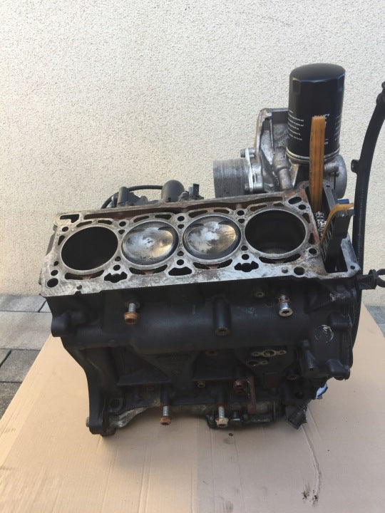 Motorblock Audi A5 A4 CDH 1.8 TFSI 90TKm Benzin Unkomplett MOT9557622615wr