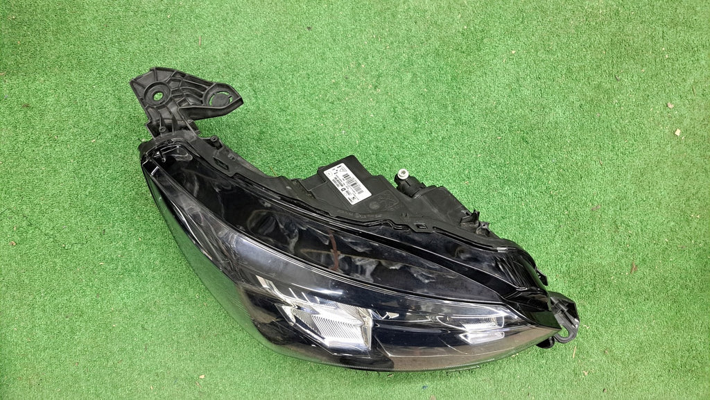 Frontscheinwerfer Peugeot 208 73313326 LED Rechts Scheinwerfer Headlight