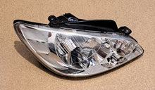 Load image into Gallery viewer, Frontscheinwerfer Hyundai Getz 92102-0B500 LED Rechts Scheinwerfer Headlight
