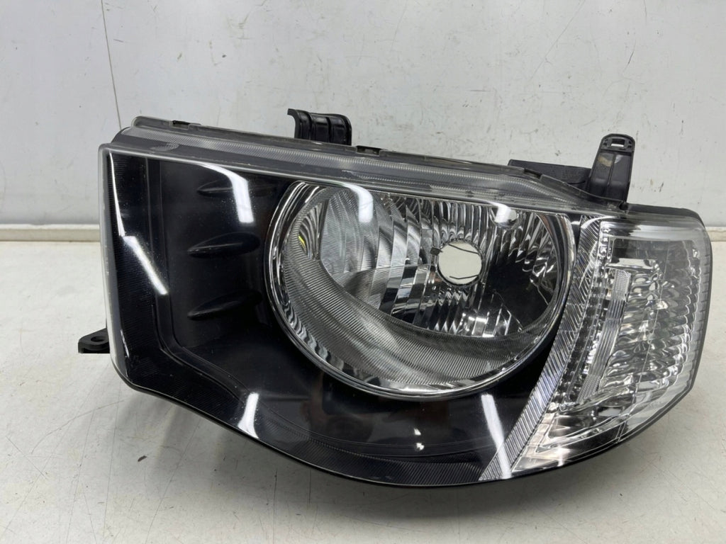 Frontscheinwerfer Mitsubishi L200 8301B461 Links Scheinwerfer Headlight SCH5483972611fv