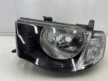 Laden Sie das Bild in den Galerie-Viewer, Frontscheinwerfer Mitsubishi L200 8301B461 Links Scheinwerfer Headlight SCH5483972611fv