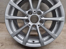 Laden Sie das Bild in den Galerie-Viewer, 1x Alufelge 16 Zoll 7.0" 5x120 31ET Glanz Silber 6796236 BMW 1 F21 F20 Rim Wheel FEL5715989132rc