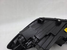 Laden Sie das Bild in den Galerie-Viewer, Frontscheinwerfer Hyundai Tucson SPP17760 92102D7700 Rechts Headlight SCH2307156841gg
