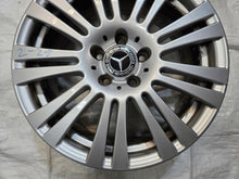 Load image into Gallery viewer, 1x Alufelge 17 Zoll 7.5&quot; 5x112 45ET A2074010102 Mercedes-Benz Coupe Rim Wheel