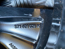 Laden Sie das Bild in den Galerie-Viewer, 1x Alufelge 18 Zoll 7.5&quot; 5x112 40ET 571601025K VW Tiguan Rim Wheel