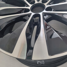 Load image into Gallery viewer, 1x Alufelge 18 Zoll 7.5" 5x112 40ET A2064015100 Mercedes-Benz W206 S206 FEL2189994113fm