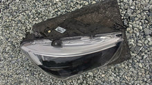 Load image into Gallery viewer, Frontscheinwerfer Opel E Combo 90145358 Rechts Scheinwerfer Headlight SCH5770750369st