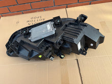Laden Sie das Bild in den Galerie-Viewer, Frontscheinwerfer Tesla Model X 103431800B LED Links Scheinwerfer Headlight