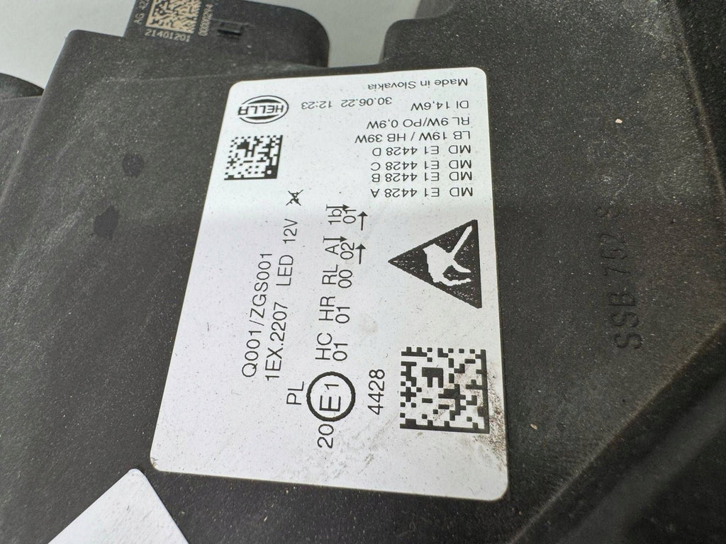 Frontscheinwerfer Mercedes-Benz W205 Q001ZGS001 1EX2207 Links Headlight SCH8586709105if