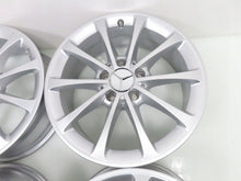 Laden Sie das Bild in den Galerie-Viewer, 4x Alufelge 17 Zoll 6.5" 5x112 44ET Glanz Silber A1774010300 Mercedes-Benz W177 FEL5589913270lv