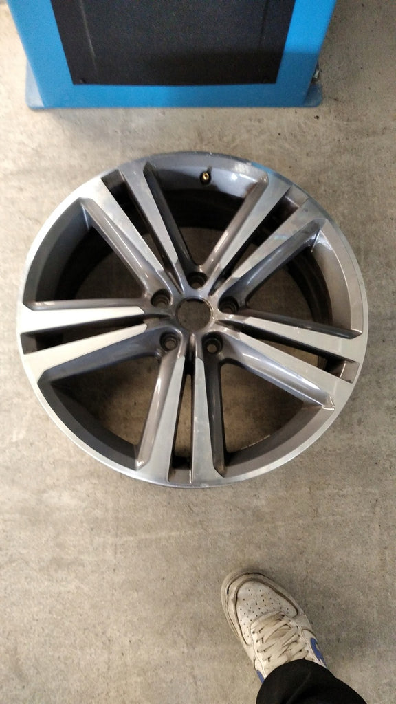 1x Alufelge 19 Zoll 8.0" 5x112 50ET 5F0601025K Seat Rim Wheel