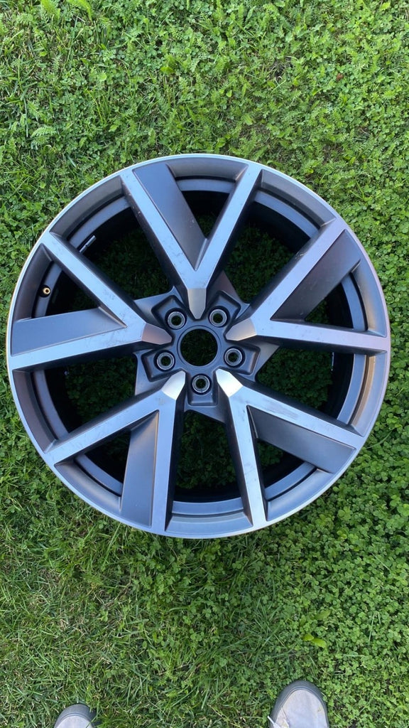 1x Alufelge 20 Zoll 9.0" 5x112 33ET 760601025R VW Touareg Rim Wheel FEL6448875000zx