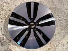 Load image into Gallery viewer, 1x Alufelge 17 Zoll 7.0&quot; 5x112 40ET 3G0601025AM VW Passat B8 Rim Wheel