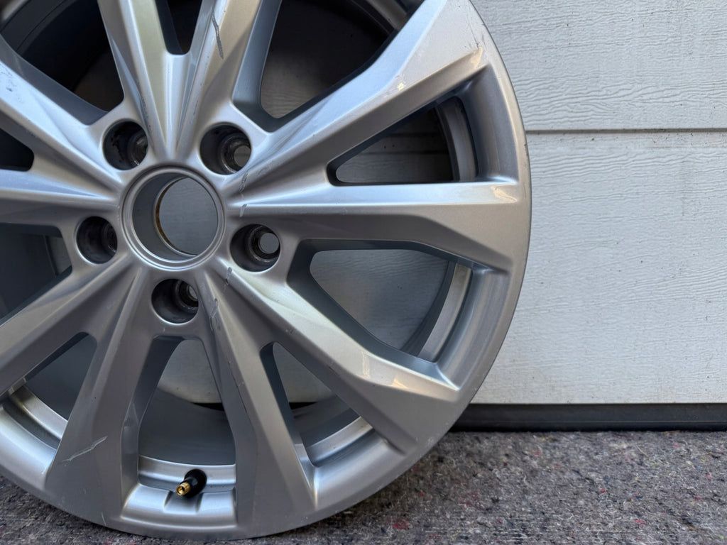1x Alufelge 17 Zoll 6.5" 5x112 49ET 2K7601025A VW Passat Golf I Rim Wheel FEL3301350531pk