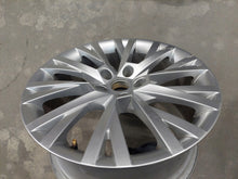 Load image into Gallery viewer, 1x Alufelge 18 Zoll 8.0" 5x112 44ET Glanz Silber 3V0601025AN Skoda Superb Iii FEL2760909491jg
