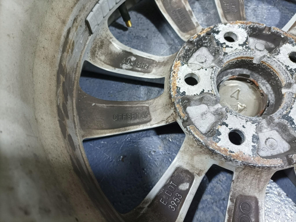 1x Alufelge 15 Zoll 6.0" 5x114.3 46ET Glanz Grau 52910G4100 Hyundai I Rim Wheel FEL4886902404dz