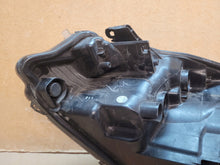 Load image into Gallery viewer, Frontscheinwerfer Toyota Yaris Rechts Scheinwerfer Headlight