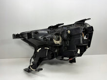 Laden Sie das Bild in den Galerie-Viewer, Frontscheinwerfer Ford Ranger 21311149381 Rechts Scheinwerfer Headlight SCH2027392785gx