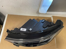 Laden Sie das Bild in den Galerie-Viewer, Frontscheinwerfer VW Passat 3J1941005 Full LED Ein Stück (Rechts oder Links) SCH3380886898in