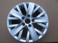 Laden Sie das Bild in den Galerie-Viewer, 1x Alufelge 16 Zoll 6.5" 5x112 50ET Silber 5K0601025AL VW Golf Vi Rim Wheel FEL3540691280yk