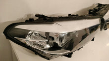 Laden Sie das Bild in den Galerie-Viewer, Frontscheinwerfer BMW 5 G31 G30 8499111-01 Ein Stück (Rechts oder Links)
