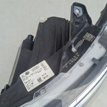 Laden Sie das Bild in den Galerie-Viewer, Frontscheinwerfer Mercedes-Benz Eqv W447 A4479063201 Full LED Rechts oder Links SCH7930162960uk