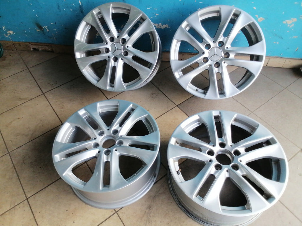 4x Alufelge 17 Zoll 7.5" 5x112 47ET Glanz Silber A2044017502 Mercedes-Benz W204 FEL8737838150bm
