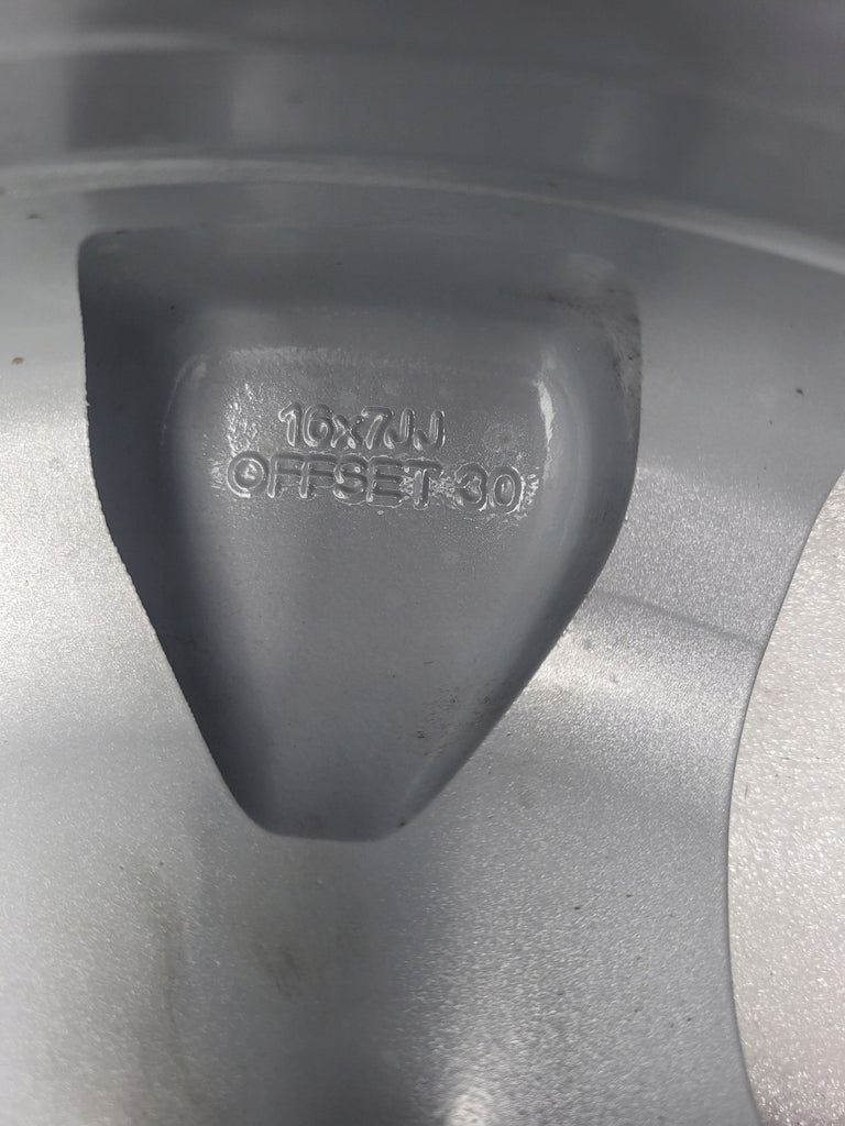1x Alufelge 16 Zoll 7.0" 6x139.7 30ET Glanz Silber EB41AWA31 Nissan Np300 Navara FEL6265129976jx