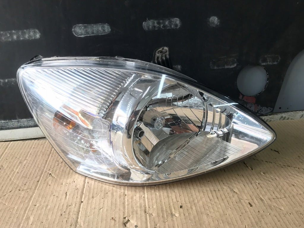 Frontscheinwerfer Hyundai Matrix 92101-10010 Rechts Scheinwerfer Headlight