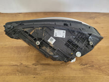 Load image into Gallery viewer, Frontscheinwerfer Mercedes-Benz A1779066404 A1779062206 LED Rechts Headlight