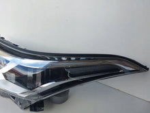 Laden Sie das Bild in den Galerie-Viewer, Frontscheinwerfer Toyota 81150-F4031-00 LED Links Scheinwerfer Headlight
