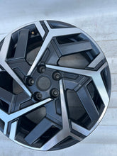 Load image into Gallery viewer, 1x Alufelge 18 Zoll 7.0" 5x114.3 50ET 52910DF600 Hyundai Kona Rim Wheel FEL8806868005du