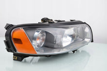 Laden Sie das Bild in den Galerie-Viewer, Frontscheinwerfer Volvo V70 89900282 Xenon Rechts Scheinwerfer Headlight SCH3006990257wn
