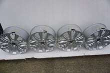 Load image into Gallery viewer, 4x Alufelge 20 Zoll 8.5" 5x112 29ET Glanz Silber A2924010300 Mercedes-Benz Gle FEL3187060872gv