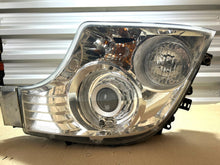 Load image into Gallery viewer, Frontscheinwerfer Mercedes-Benz A9608200639 Xenon Links Scheinwerfer Headlight SCH8219236536fg