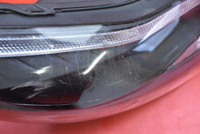 Laden Sie das Bild in den Galerie-Viewer, Frontscheinwerfer Ford Focus III 936415-FORD Rechts Scheinwerfer Headlight SCH9656824620fx