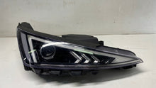 Load image into Gallery viewer, Frontscheinwerfer Hyundai Elantra Ein Stück (Rechts oder Links) Headlight