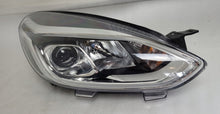 Laden Sie das Bild in den Galerie-Viewer, Frontscheinwerfer Ford Fiesta VII L1BB-13E014-CD LED Rechts oder Links