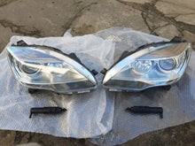 Laden Sie das Bild in den Galerie-Viewer, Frontscheinwerfer Mercedes-Benz W251 A2518206861 A2518206761 Xenon Ein Satz SCH3579878737yt