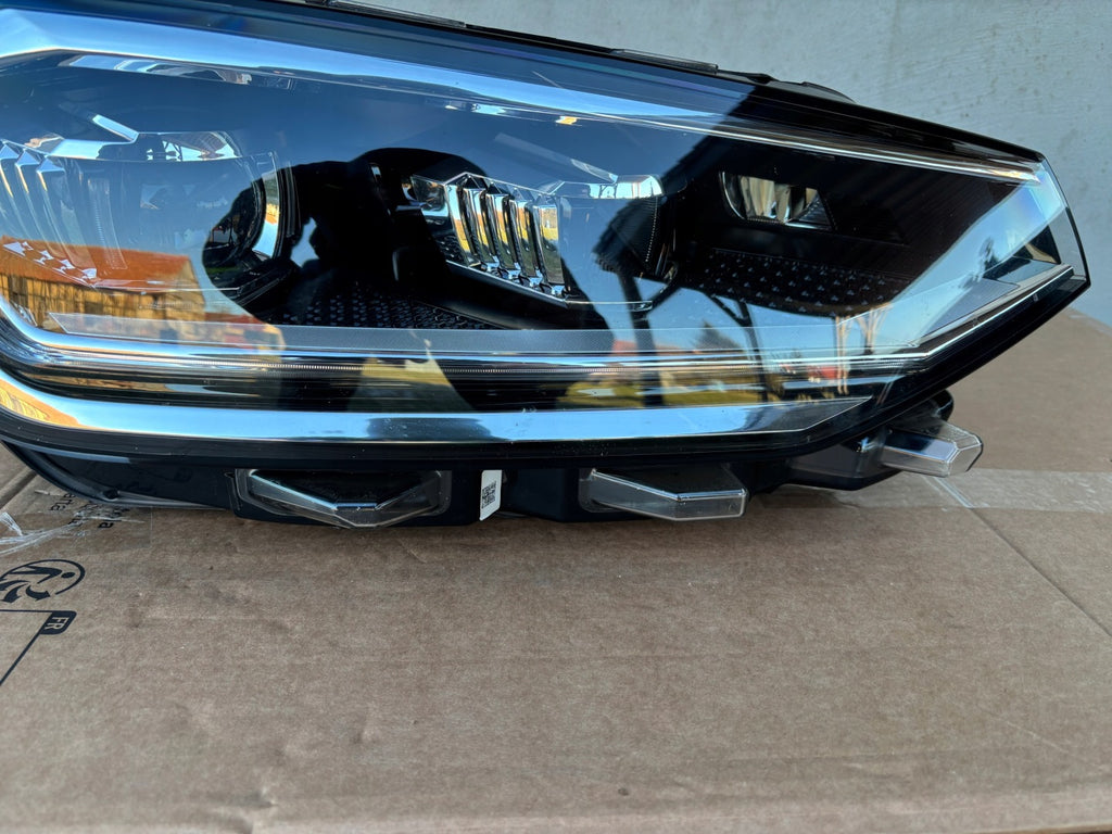 Frontscheinwerfer VW Golf VII Sportsvan I 517941082 LED Rechts Headlight SCH3389813332mz