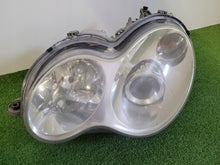 Laden Sie das Bild in den Galerie-Viewer, Frontscheinwerfer Mercedes-Benz W203 Rechts Scheinwerfer Headlight SCH6289641540xn