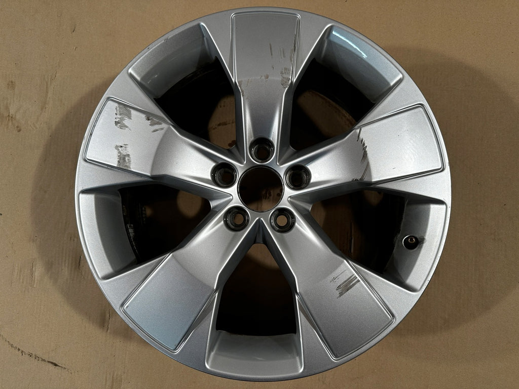1x Alufelge 18 Zoll 7.5" 5x108 50,5ET Glanz Silber 31471553 Volvo Xc40 Rim Wheel