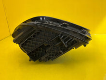 Laden Sie das Bild in den Galerie-Viewer, Frontscheinwerfer Mercedes-Benz W247 A2479062003 LED Rechts Headlight SCH5181835821gk