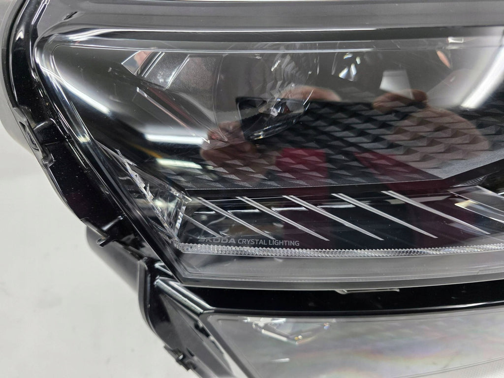 Frontscheinwerfer Skoda Karoq 57B941036 LED FALSE Scheinwerfer Headlight SCH8982881727il
