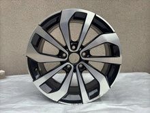 Laden Sie das Bild in den Galerie-Viewer, 1x Alufelge 17 Zoll 7.0" 5x112 45ET 2GA601025AG VW T-Roc Rim Wheel FEL3917831266wf