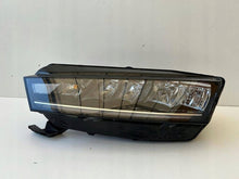 Laden Sie das Bild in den Galerie-Viewer, Frontscheinwerfer Skoda Octavia IV 5E4941015 Links Scheinwerfer Headlight SCH9134505732tk