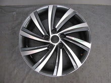 Laden Sie das Bild in den Galerie-Viewer, 1x Alufelge 18 Zoll 7.5&quot; 5x112 48ET Glanz Graphit 5E3601025AG Skoda Octavia